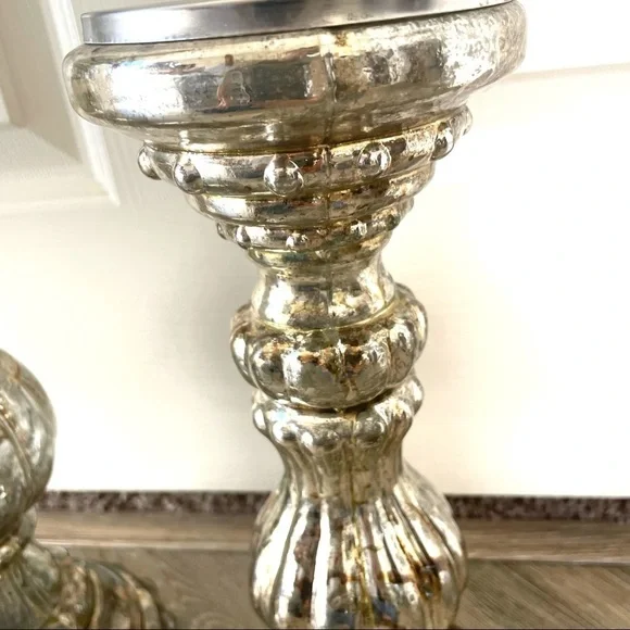 Two silver vintage style candlesticks - Picture 2 of 16